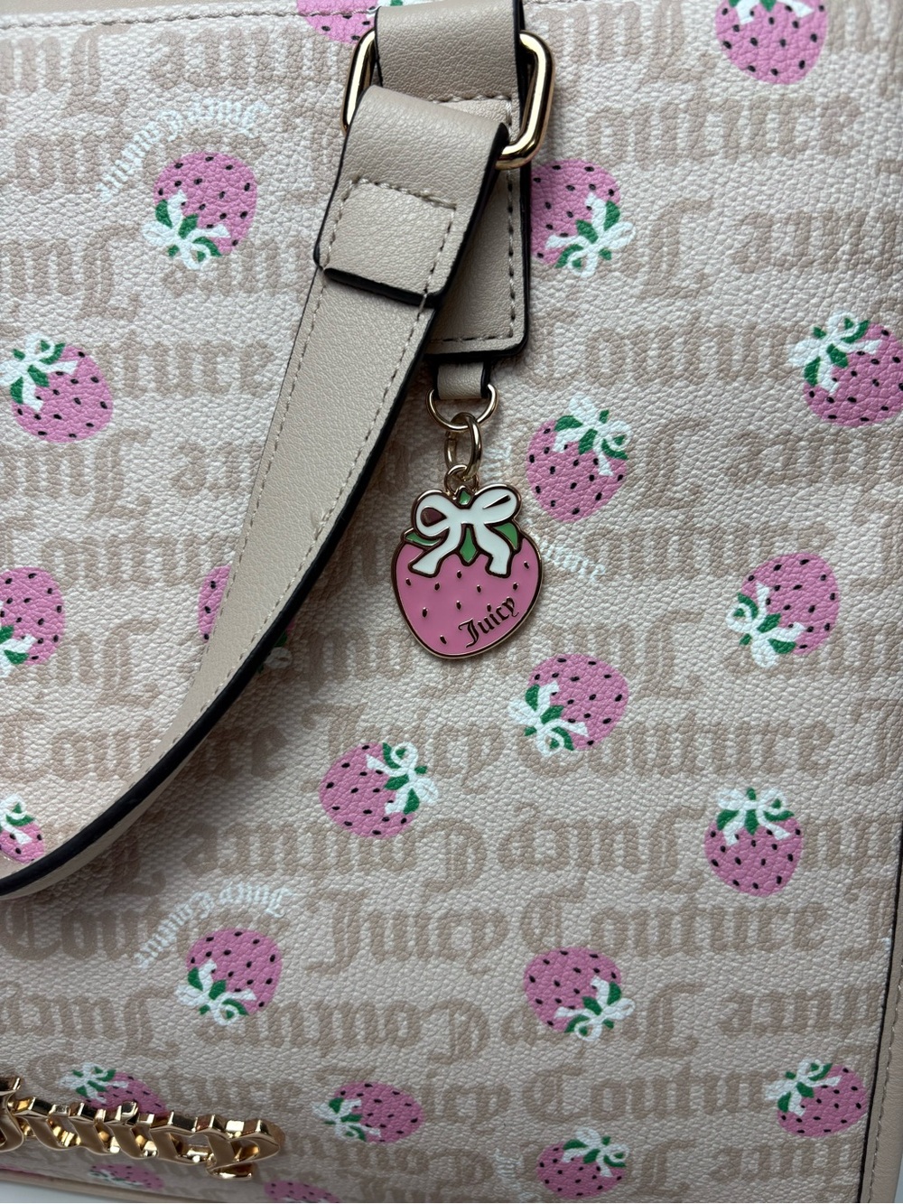 πJuicy Couture Berry Sweet Strawberry Tote Bag Sandstone Pink NWT - Picture 12 of 14